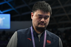 中国篮球年度炸裂事件阿联陷嫖娼传闻 姚明辞职 小崔登陆NBA