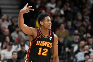 最佳第六人？亨特替补22分钟 12中8&三分3中2轰下22分3板3断