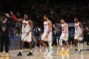 NBA彩经：骑士轻取勇士 快船客胜鹈鹕 76人击败开拓者