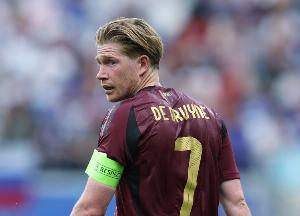 电讯报：沙特美职联有意德布劳内，球员可留在曼城帮助新一代球员