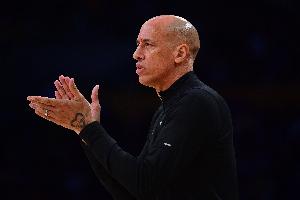 国王临时主帅致球迷：希望打出让球迷感到骄傲的比赛