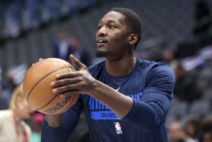 魔术师：芬尼-史密斯是出色的防守人和三分手 这正是湖人所需要的