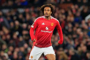 曼联主场英超上半场仅在对方禁区内触球3次，是近7年来最少