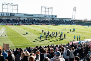 皇马官方社媒晒今日公开训练照片，1月4日凌晨客战瓦伦西亚