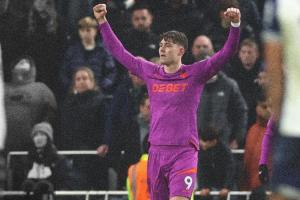 饿狼勇闯地狱门！狼队啃曼联3分咬热刺1分，后8轮打前9名中的8个