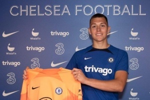 罗马诺：切尔西外租门将斯洛尼纳手指受伤，返回切尔西接受治疗