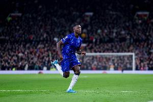 内维尔：初到队凯塞多表现不佳，现在他已适应是球队想要的球员