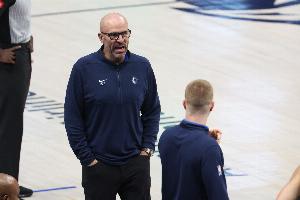 布朗下课怎么看？基德：我只关心自己球队的事情 不想说什么