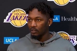 DFS：不能只是在看戏而期望浓眉挺身而出 防守是5个人的事