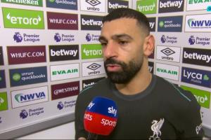 马上双20！萨拉赫：我们距离续约还很远 通过媒体说这些于事无补