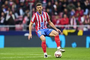 世体：朗格莱想继续留在马竞，巴萨需要不惜一切代价摆脱这名球员