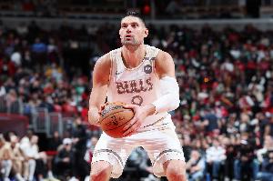 行情如何？武切维奇14中6得16分13板&关键两罚不中被拖入加时