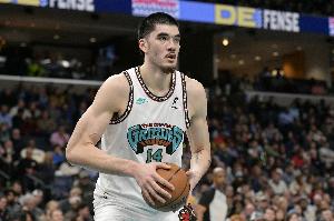 再少一人！灰熊官方：埃迪触发脑震荡保护协议 今日将缺战雷霆