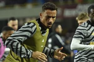 意媒：米兰将与那不勒斯竞争达尼洛，可能涉及托莫里交易