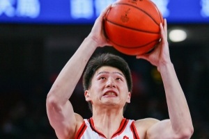 有攻有防难救主！刘泽希9中6&三分8中5砍下19分11板2助2断