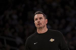 雷迪克：计划让芬尼-史密斯和米尔顿明天对阵骑士首秀！