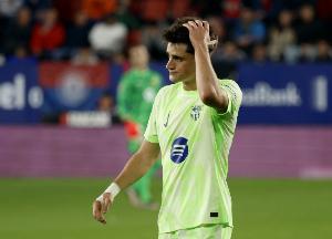 世体：维克托愿意听从巴萨的安排，他相信球队能解决好注册问题