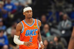 船记：亚历山大是赛季前半程的MVP 我觉得约基奇和他不接近