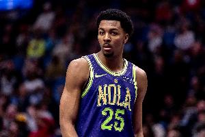 上半场15分下半场仅3分！威利-格林：对手对墨菲全场紧逼防守