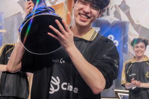 原来全队就一个美国人？北美LYON下路Berserker宣布转为本土选手