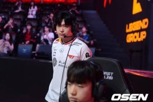 T1监督Tom：横扫HLE很高兴，揭幕战失利很可惜，将努力争取连胜