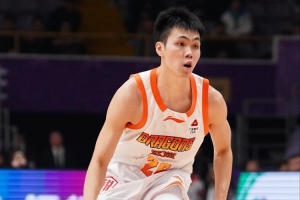 表现糟糕！庞峥麟半场3投全铁 仅靠罚球得到3分另2板2助1帽