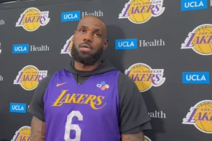 詹姆斯：声音沙哑是因为我一直生病导致的