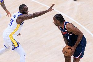 追梦：我非常尊重小卡&甚至不会对他说垃圾话 他攻防都是联盟前五