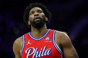 Shams：76人做好了恩比德无法出战绿军的准备 至少系列赛开局如此