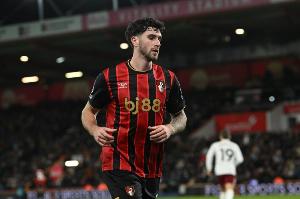 英媒：热刺免签塞内西达原则协议，但前提是热刺在本赛季保级成功