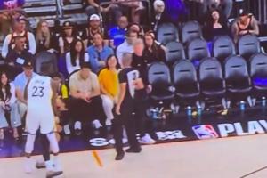 在追梦和布克被驱逐前 追梦曾在一次防守回合直拳击中布克腹部