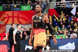 力挫旧主！贾尔斯20中14高效轰下36分11板3断5帽 罚球9中6