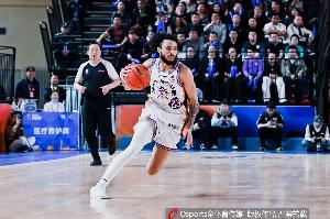 拼尽全力！杰伦·豪斯21中14空砍最高44分加11板6助 三分11中7