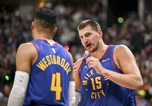 约基奇常规赛+季后赛第220次三双 距离第一的威少仅差1次