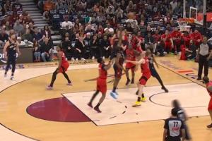 哈登突破抛投命中 季后赛得分超越拉里·伯德升至历史第13位！