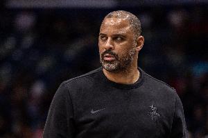 系列赛0-1落后！媒体人：对火箭来说 越来越有种灾难性赛季的感觉