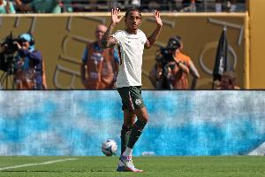 记者：若昂·佩德罗因大腿受伤缺战曼联，有可能下轮对布莱顿复出