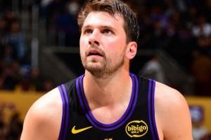 挽大厦之将倾？！湖记：东契奇有望在首轮系列赛中段复出！