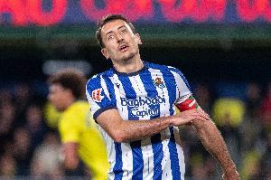 奥亚萨瓦尔：最后点球我背过身去没看 最后不是吐是喝了腌黄瓜汁