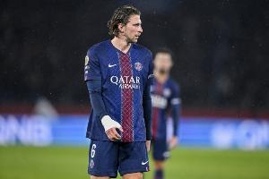 队报：由于替补状态糟糕，巴黎接下来27天的9场比赛里将不敢轮换