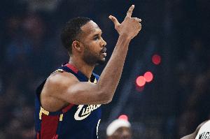 如有神助！莫布里13中11高效得到25分8板2助1盖帽