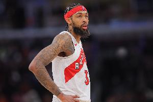 状态全无！英格拉姆半场6中0一分未得 拿到4篮板有3失误