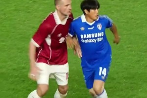 维迪奇防守徐正源，元老赛也真上手啊